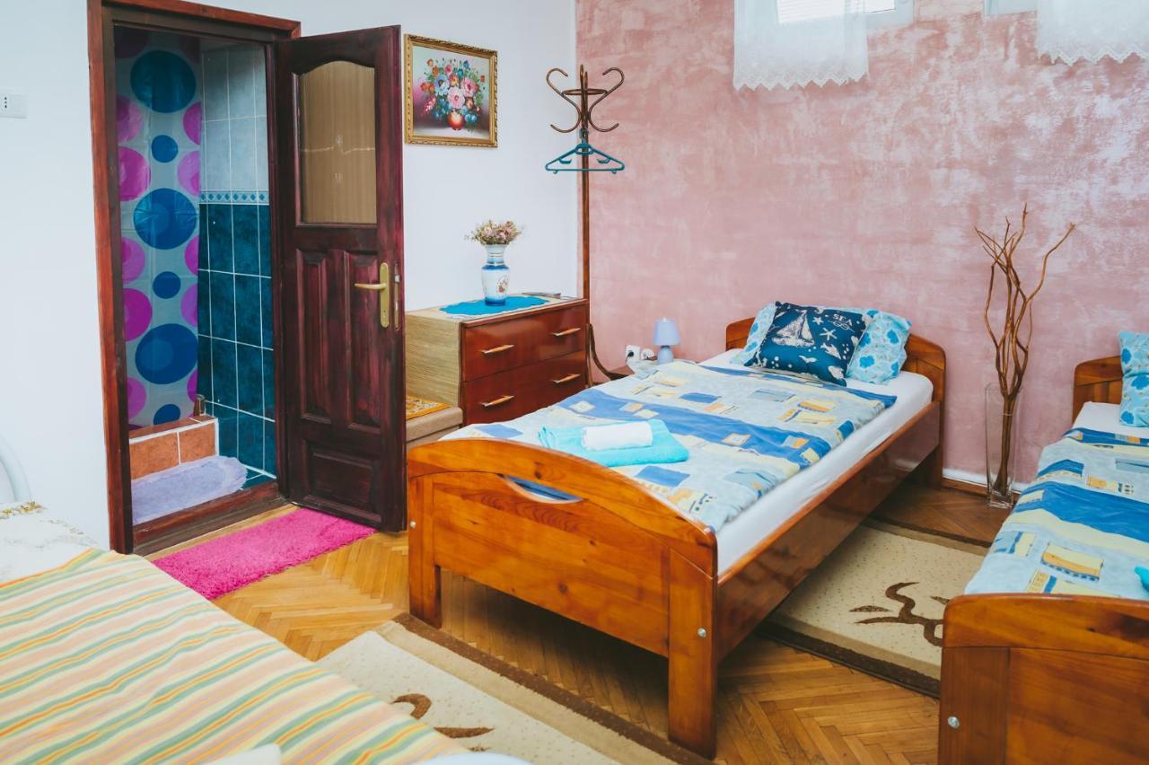 Casa Vinco Vici Hotel Turda Ngoại thất bức ảnh