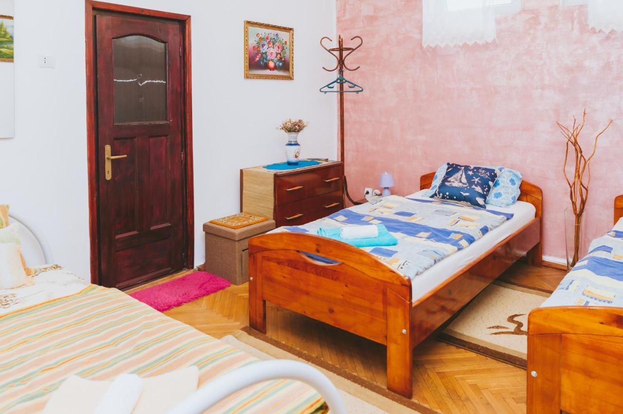Casa Vinco Vici Hotel Turda Ngoại thất bức ảnh